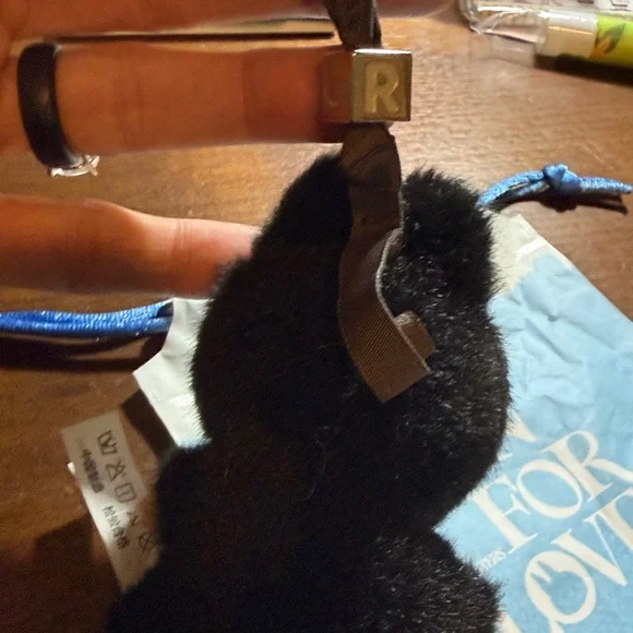 Authentic PopMart Pin for Love Labubu - Picture 3 of 3